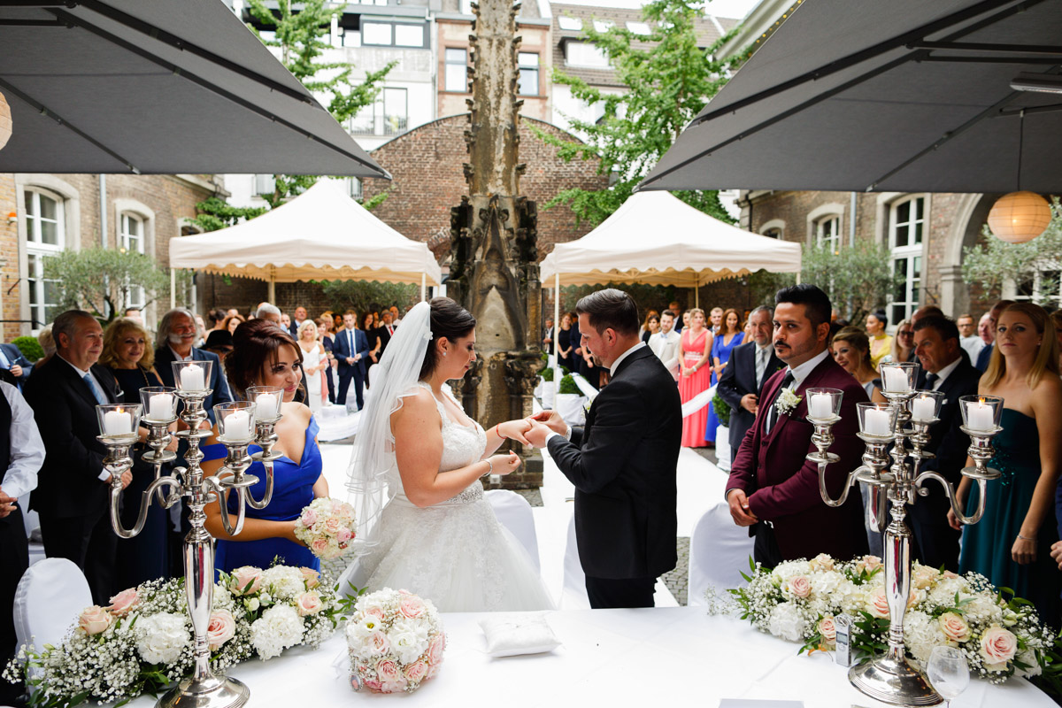 Freie Trauung in Köln Wolkenburg jüdische Hochzeit