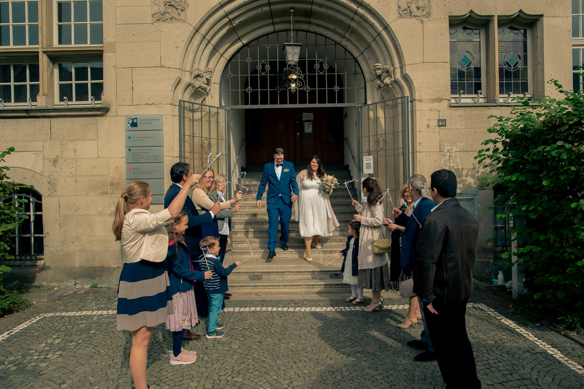Heiraten in Standesamt Düsseldorf Benrath Rathaus
