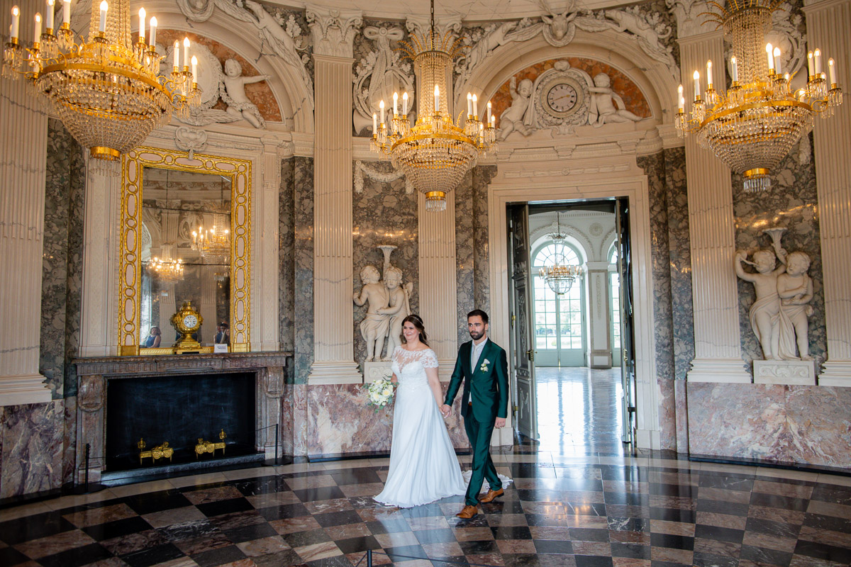 Standesamtliche Hochzeit im Schloss Benrath begleitet von einem Profi Hochzeitsfotograf