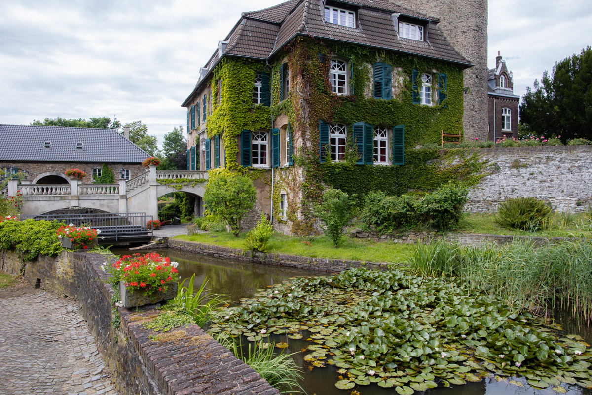 Heiraten in Schloss Linnep Ratingen